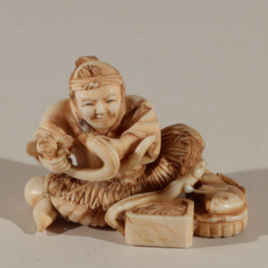 Japanese, Netsuke, late 19th – early 20th century, carved ivory. Gift of Sadie Stauffer, 1998. (1998.22.3)